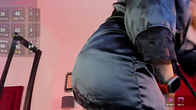 Snapshot of Ambar_Fox29 chatting on February 24, 2025, 2:58 pm Ambar Fox29 online show from February 24, 2025, 2:58 pm