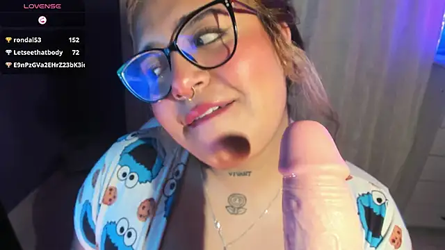 chloe bonnet online show from January 11, 2025, 12:33 am