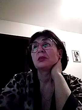 Snapshot of AlbinaXPretty chatting on December 6, 2024, 7:34 pm AlbinaXPretty online show from December 6, 2024, 7:34 pm