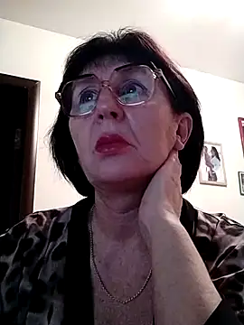 Snapshot of AlbinaXPretty chatting on December 7, 2024, 5:26 am AlbinaXPretty online show from December 7, 2024, 5:26 am