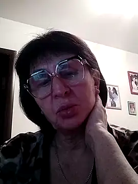 Snapshot of AlbinaXPretty chatting on December 14, 2024, 7:14 pm AlbinaXPretty online show from December 14, 2024, 7:14 pm
