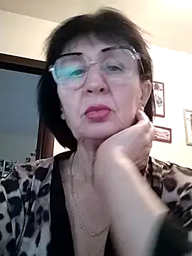 Snapshot of AlbinaXPretty chatting on December 28, 2024, 10:36 am AlbinaXPretty online show from December 28, 2024, 10:36 am