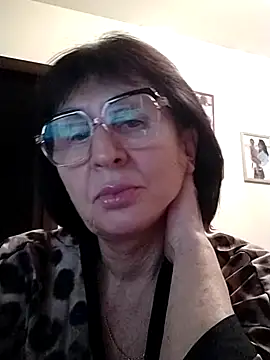 Snapshot of AlbinaXPretty chatting on December 29, 2024, 8:04 pm AlbinaXPretty online show from December 29, 2024, 8:04 pm