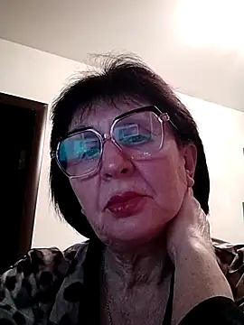Snapshot of AlbinaXPretty chatting on February 1, 2025, 7:23 pm AlbinaXPretty online show from February 1, 2025, 7:23 pm