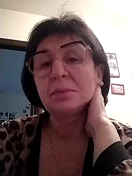 Snapshot of AlbinaXPretty chatting on February 8, 2025, 6:54 am AlbinaXPretty online show from February 8, 2025, 6:54 am