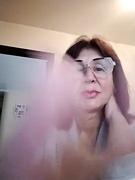 Snapshot of AlbinaXPretty chatting on September 25, 2025, 7:12 am AlbinaXPretty online show from September 25, 2025, 7:12 am