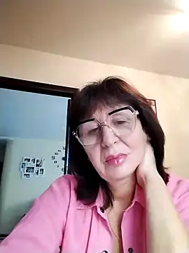 Snapshot of AlbinaXPretty chatting on October 16, 2025, 8:26 am AlbinaXPretty online show from October 16, 2025, 8:26 am