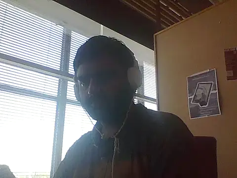 JohnBond009 online show from June 18, 2026, 1:48 pm