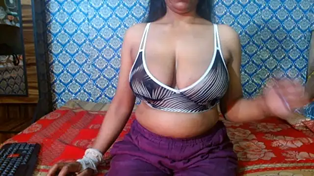 nikitahot3 online show from February 12, 2026, 1:11 am