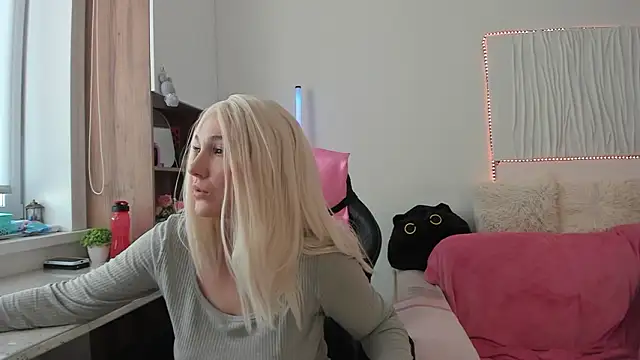 Snapshot of CarolMay chatting on February 28, 2026, 5:52 am CarolMay online show from February 28, 2026, 5:52 am