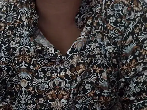 shekira99 online show from October 12, 2025, 2:05 pm