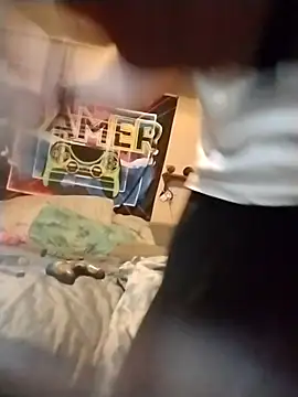 j hollywood91 online show from November 17, 2025, 1:22 am