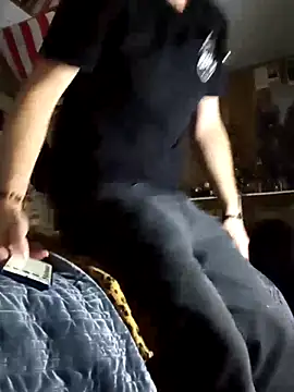 j hollywood91 online show from November 19, 2025, 8:42 pm