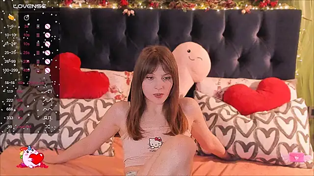 AliceLanley online show from February 26, 2025, 11:41 am