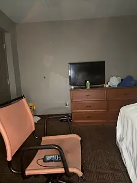 Stressreliever82 online show from April 15, 2026, 7:58 pm