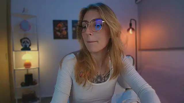 Dakotaa  online show from October 26, 2025, 4:51 am