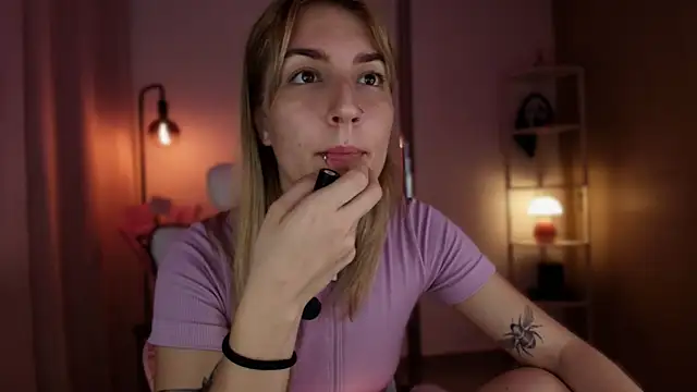 Snapshot of Dakotaa_ chatting on February 15, 2026, 12:07 am Dakotaa online show from February 15, 2026, 12:07 am