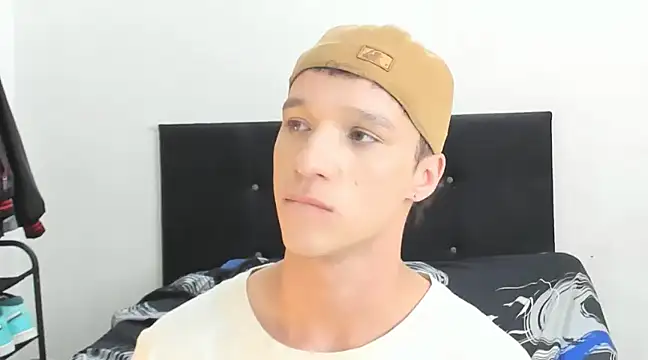 Snapshot of angelcortes chatting on January 16, 2025, 2:08 pm angelcortes online show from January 16, 2025, 2:08 pm