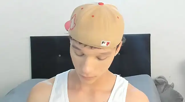 Snapshot of angelcortes chatting on February 2, 2025, 12:02 pm angelcortes online show from February 2, 2025, 12:02 pm