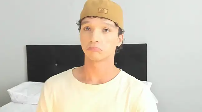 Snapshot of angelcortes chatting on February 24, 2025, 10:58 pm angelcortes online show from February 24, 2025, 10:58 pm