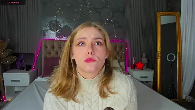 Snapshot of DellaRowe chatting on December 27, 2024, 1:07 pm DellaRowe online show from December 27, 2024, 1:07 pm