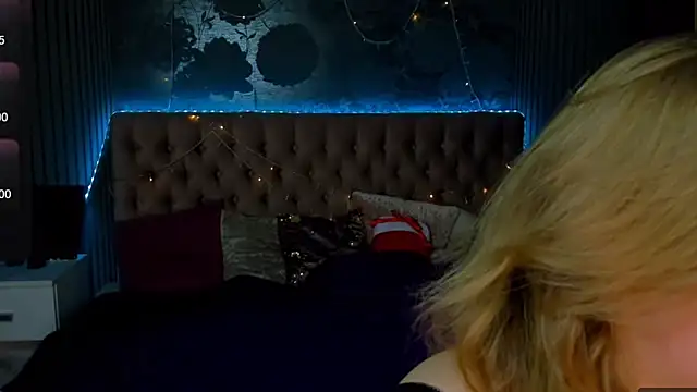 Snapshot of DellaRowe chatting on January 2, 2025, 7:18 pm DellaRowe online show from January 2, 2025, 7:18 pm