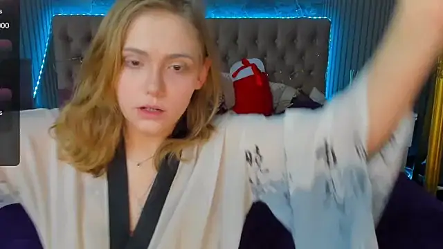 Snapshot of DellaRowe chatting on January 3, 2025, 11:25 am DellaRowe online show from January 3, 2025, 11:25 am