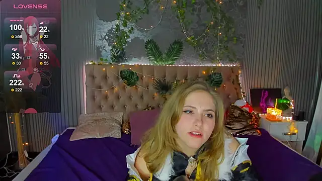 Snapshot of DellaRowe chatting on February 3, 2025, 4:31 pm DellaRowe online show from February 3, 2025, 4:31 pm