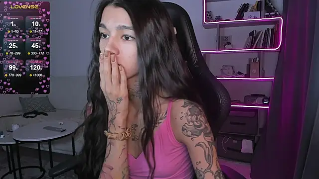 vinkitinkii online show from January 6, 2025, 6:47 am