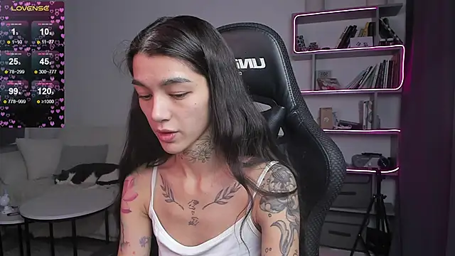 vinkitinkii online show from January 11, 2025, 9:57 am