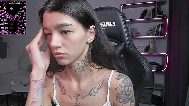 vinkitinkii online show from January 12, 2025, 10:02 am