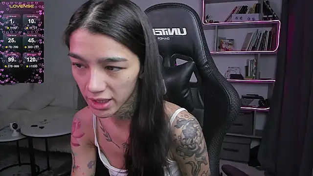 vinkitinkii online show from January 22, 2025, 6:52 am