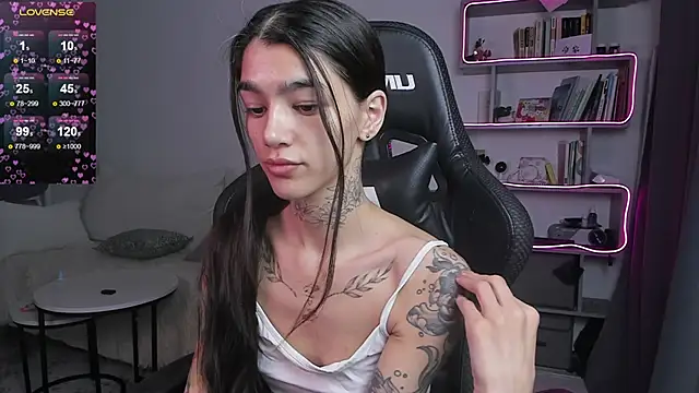 vinkitinkii online show from March 2, 2025, 6:37 am