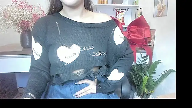 Snapshot of Mimini- chatting on March 14, 2025, 4:32 am Mimini- online show from March 14, 2025, 4:32 am