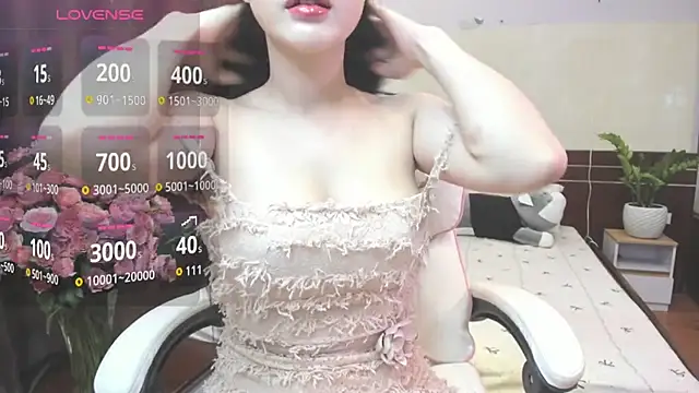 Snapshot of Mimini- chatting on November 8, 2025, 4:12 am Mimini- online show from November 8, 2025, 4:12 am