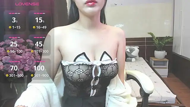 Snapshot of Mimini- chatting on November 10, 2025, 4:55 am Mimini- online show from November 10, 2025, 4:55 am