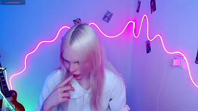 Emily Nyaffee online show from October 16, 2025, 11:06 pm