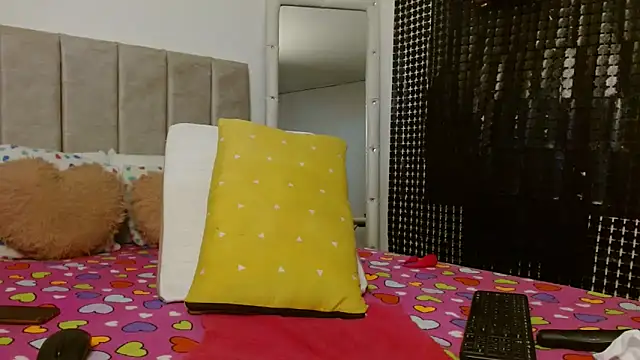 Snapshot of Wilson_Siara chatting on February 15, 2026, 4:42 am Wilson Siara online show from February 15, 2026, 4:42 am