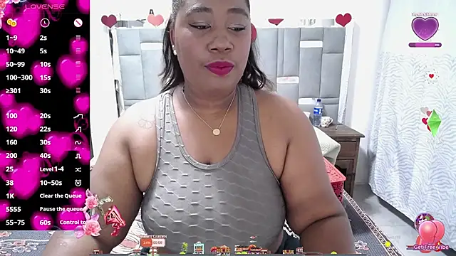 Snapshot of thickebonymilfF chatting on September 26, 2025, 2:26 am thickebonymilfF online show from September 26, 2025, 2:26 am