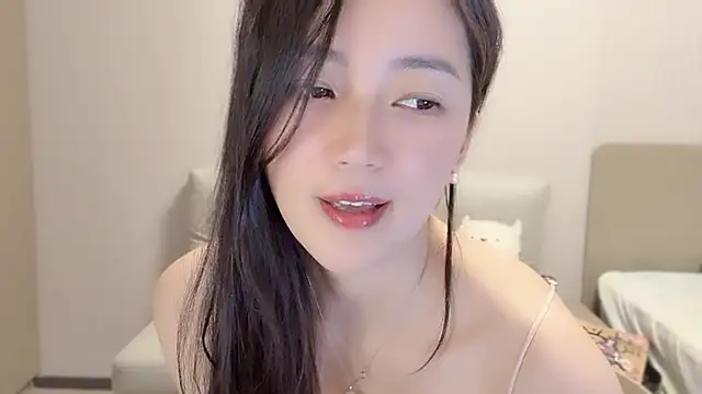 A-xena online show from October 21, 2025, 2:51 pm