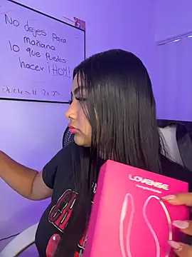 NatashaBrown12 online show from November 8, 2025, 1:00 pm