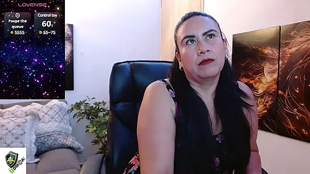 Snapshot of amalia_brunette chatting on March 15, 2025, 10:44 pm amalia brunette online show from March 15, 2025, 10:44 pm