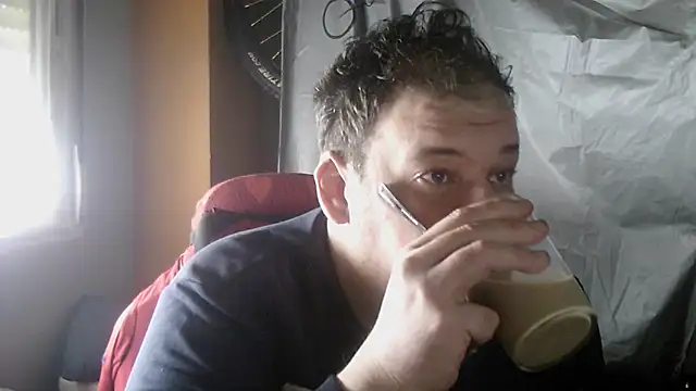 porkorossy online show from April 6, 2026, 8:15 am