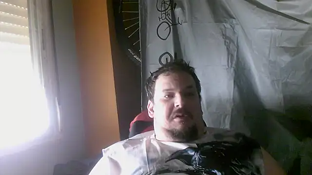 Snapshot of porkorossy chatting on April 28, 2026, 8:41 am porkorossy online show from April 28, 2026, 8:41 am