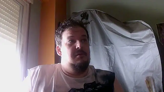 Snapshot of porkorossy chatting on April 30, 2026, 7:58 am porkorossy online show from April 30, 2026, 7:58 am