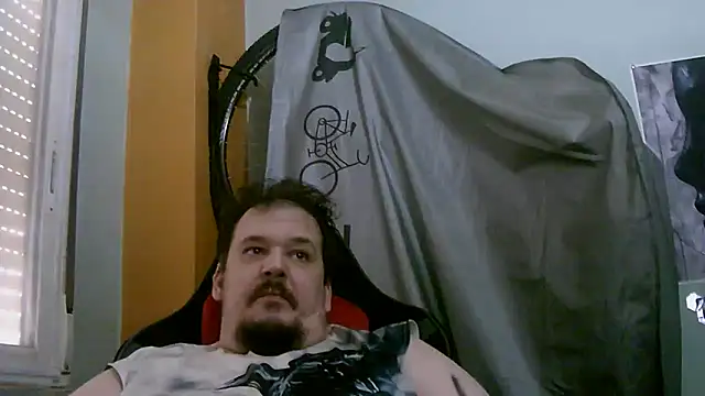 Snapshot of porkorossy chatting on May 5, 2026, 12:57 pm porkorossy online show from May 5, 2026, 12:57 pm