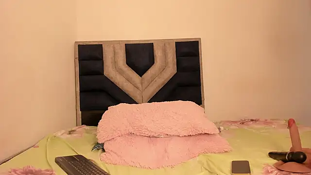 TiiffanyEvans1 online show from February 17, 2026, 6:58 pm