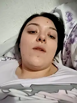 Snapshot of Chubbygrl20 chatting on November 6, 2025, 12:44 am Chubbygrl20 online show from November 6, 2025, 12:44 am