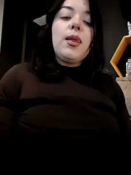 Snapshot of Chubbygrl20 chatting on November 7, 2025, 12:43 am Chubbygrl20 online show from November 7, 2025, 12:43 am