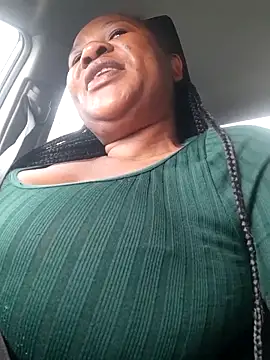 Snapshot of Bootyliciousbbw12 chatting on October 28, 2025, 6:28 am Bootyliciousbbw12 online show from October 28, 2025, 6:28 am